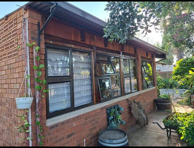 3 BEDROOM HOUSE FOR SALE IN CLAREMONT